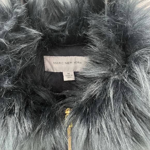 Marc New York Andrew Marc Women's MD Deep Navy Faux Fur Gold Zip Sleeveless Vest - Picture 5 of 5
